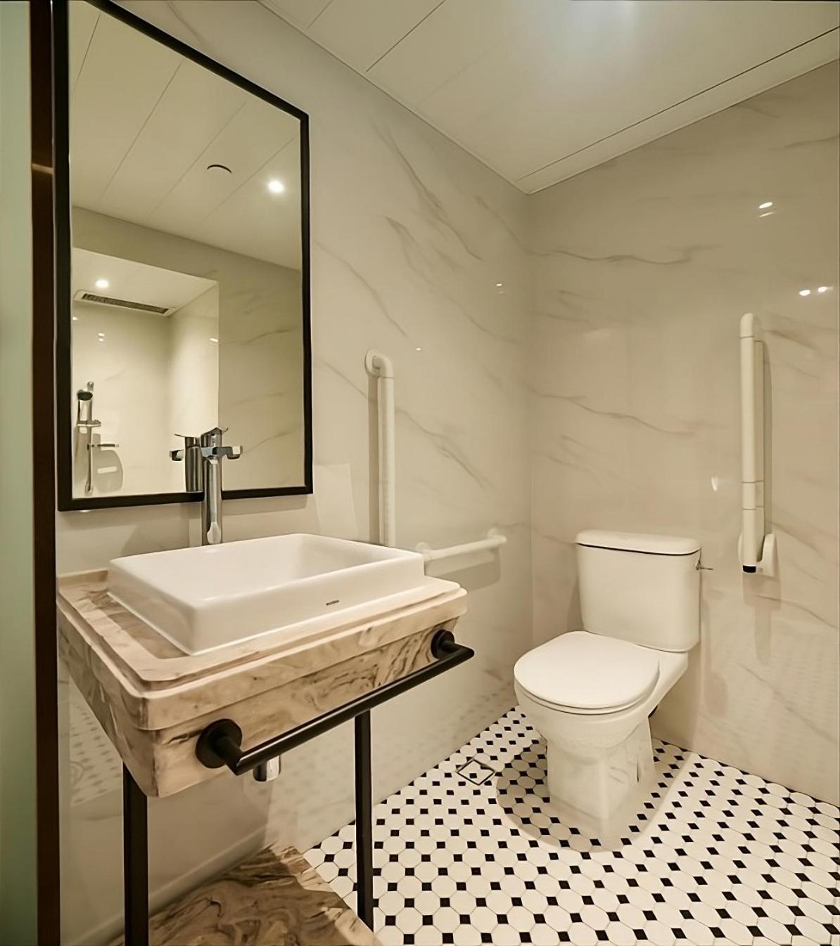 V Causeway Bay Aparthotel Хонконг Екстериор снимка