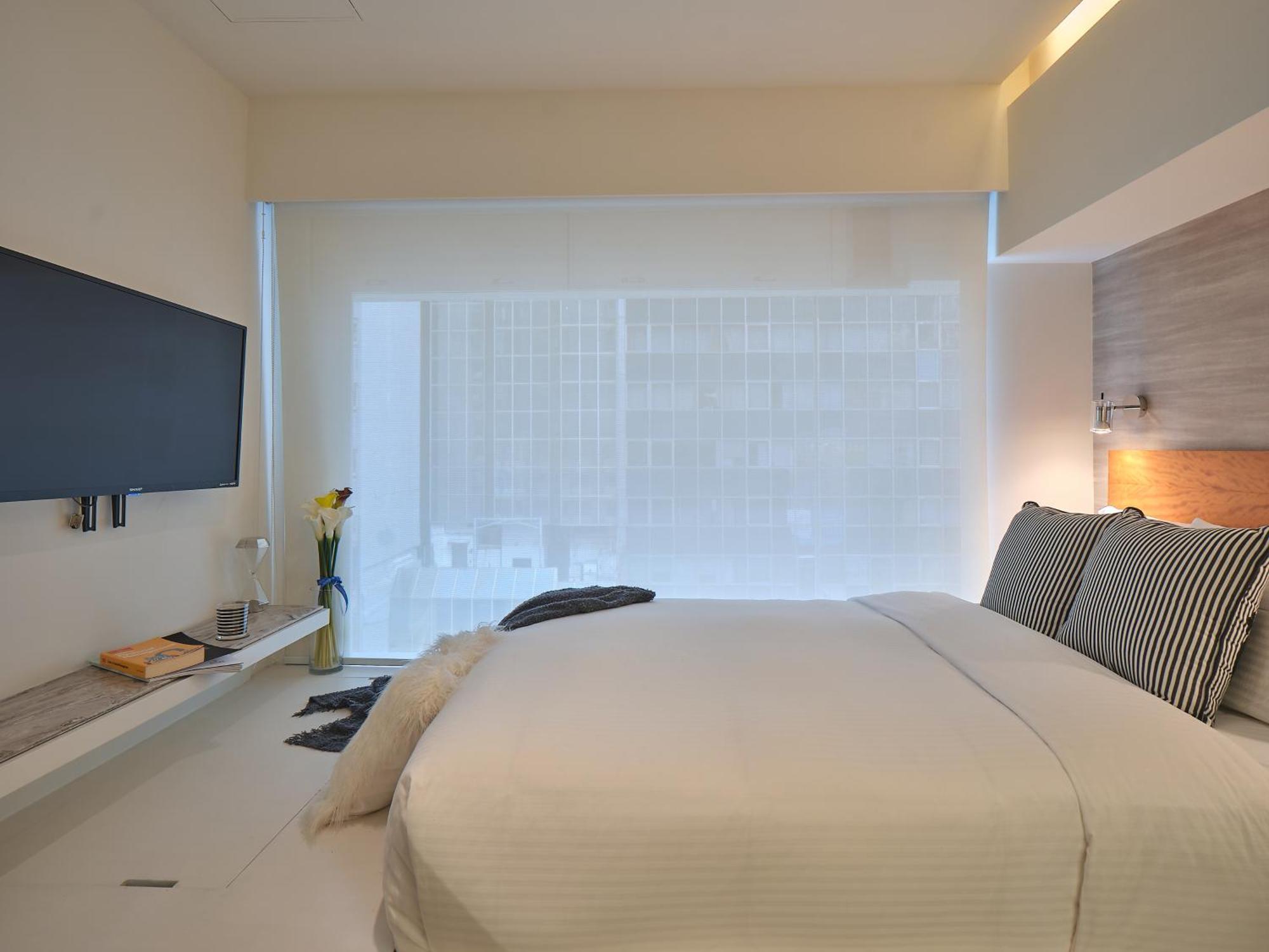 V Causeway Bay Aparthotel Хонконг Екстериор снимка