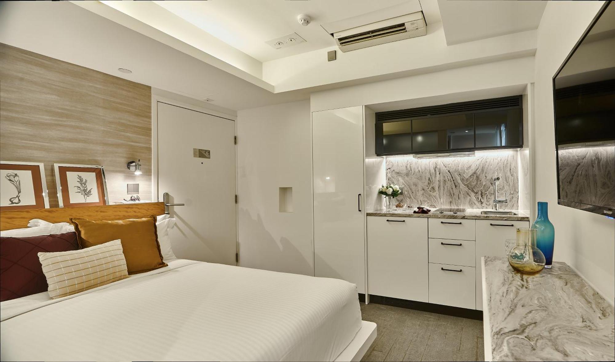 V Causeway Bay Aparthotel Хонконг Екстериор снимка