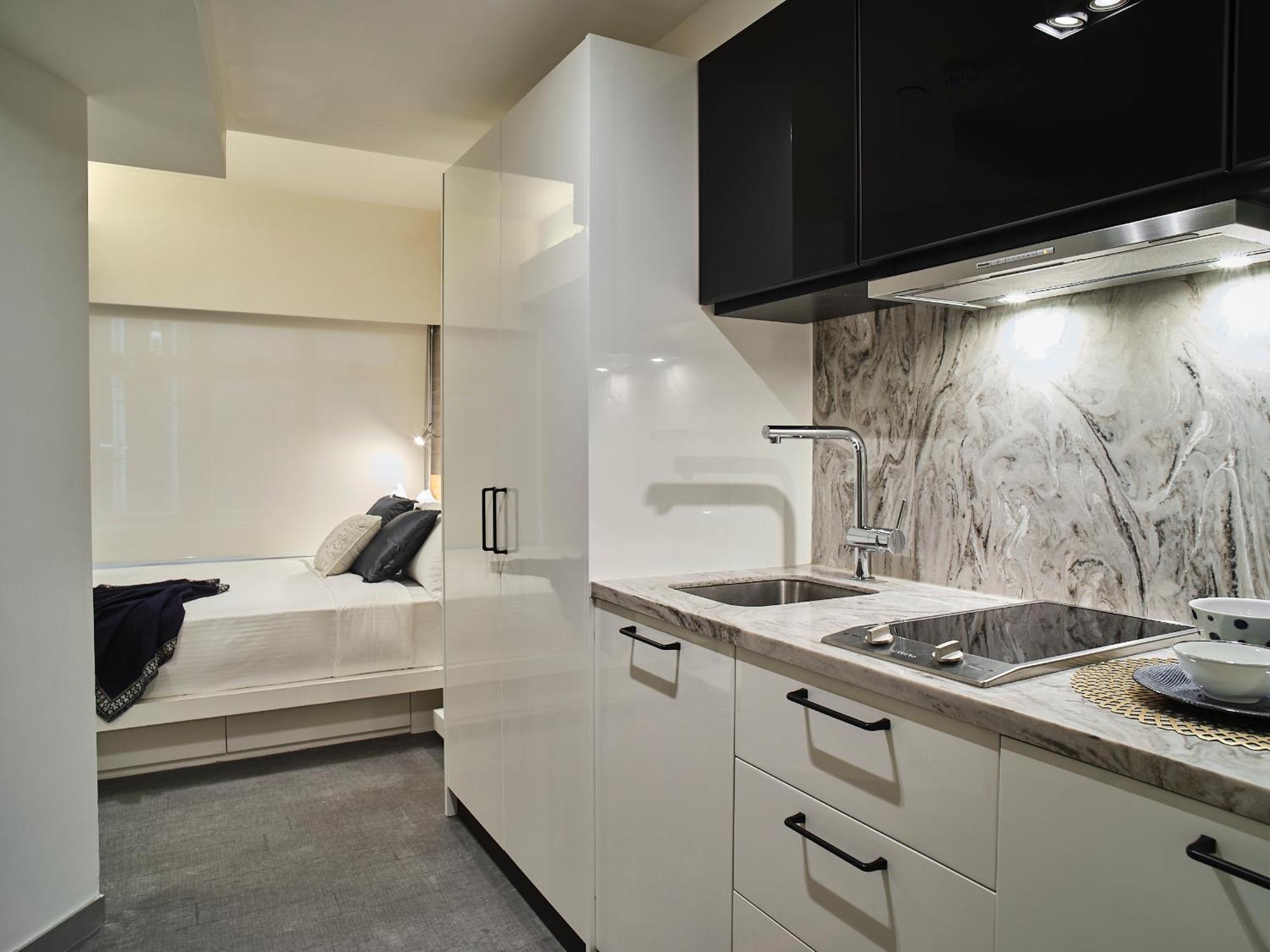 V Causeway Bay Aparthotel Хонконг Екстериор снимка
